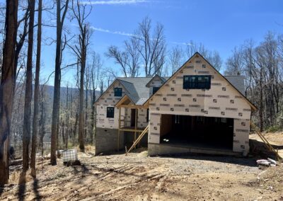 Blue Ridge mountain weekend retreat at Linville Falls Mountain Club in North Cove NC